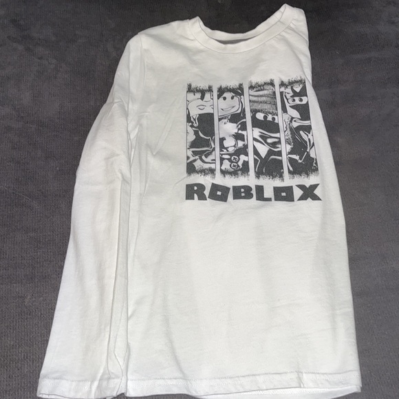 Fortnite & Roblox Long Sleeves Boys t-shirts. Blue is LG (10-12) & White Med. - Picture 5 of 15